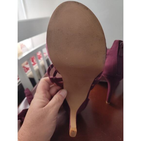 Torrid Wine Thick Strappy Wrap Heels Women’s 7W - Picture 6 of 7